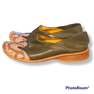 Stephane de Raucourt Leather Green Snakeskin Loafers